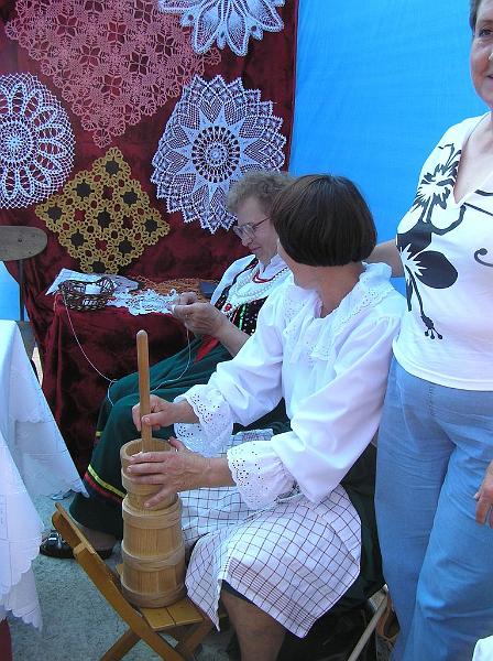 spot folk 07_60a.jpg